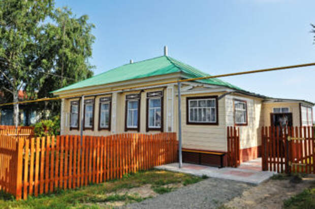 Село Оброчное,  дом родителей отца Патриарха Кирилла