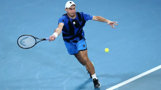 Карацев проиграл Имеру в стартовом матче на турнире в Пуне