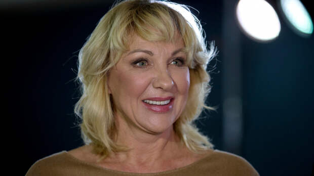 «Я сирота»: самые трудные страницы в жизни звезды «Каменской» Елены Яковлевой