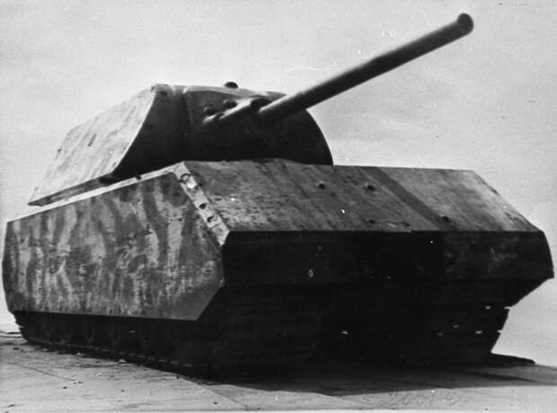Немецкий сверхтяжёлый танк на НИАБТ Полигоне. Кубинка, 1946 год СССР, война, история