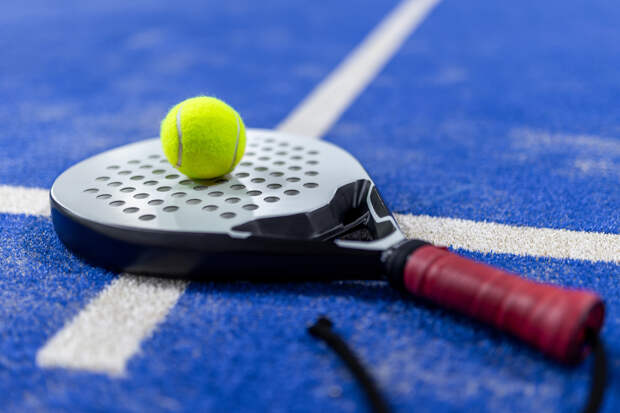 Жители Петербурга придумали необычное развлечение на льду