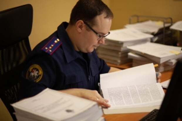Главе ведомства доложат о ходе расследования уголовного дела по факту применения насилия в отношении представителя власти в Санкт-Петербурге