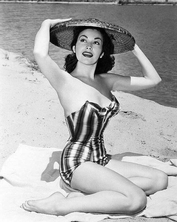 Мара Кордэй (Mara Corday)