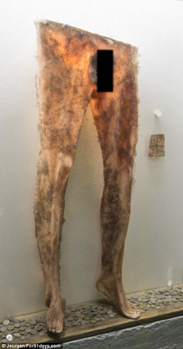 Реплика науброука ("некроподштанники")  исландия, музей