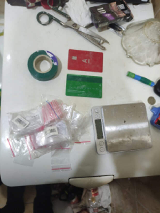 Полицейские Зеленодольска задержали двоих молодых людей, занимавшихся распространением наркотиков