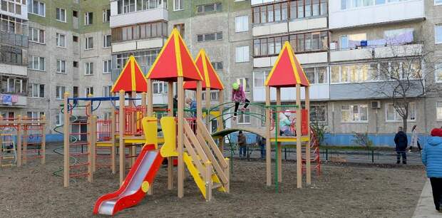 Сколько в Барнауле в 2022 году отремонтировали дворов и какие сделают в следующем