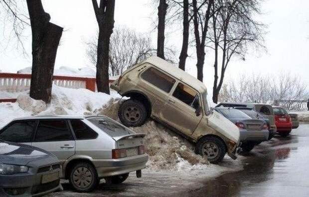 Припарковаться зимой - большое искусство  зима, прикол, снег, юмор