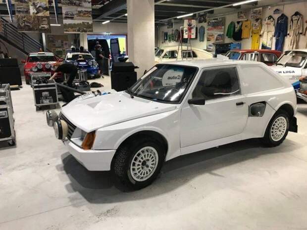 Интересный образец, тут ничего не скажешь. Интересный образец, тут ничего не скажешь.