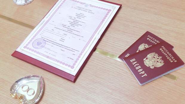 Нотариус Соколова пояснила, какие условия допустимы в брачном договоре