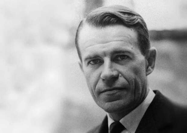 Пять законов глупости Карло Чиполла