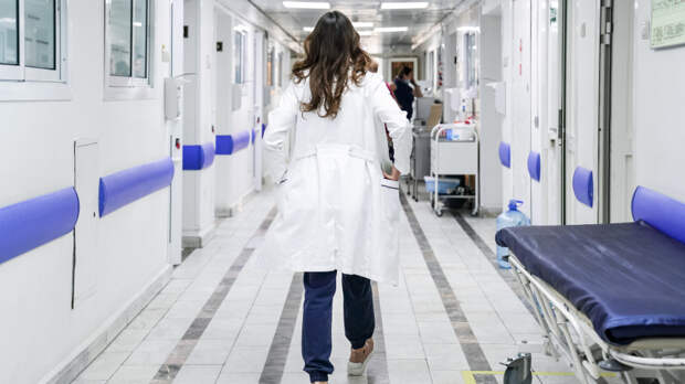 Экс-главврача псковской больницы арестовали за превышение полномочий