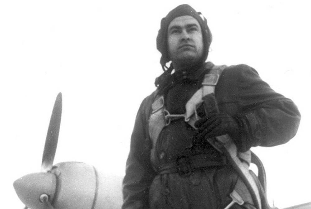 Подвиг лётчика виктора талалихина. Летчик которого спасли. Летчик которого спасли. Спасение челюскинцев водопьянов. Экспедиция челюскинцев.