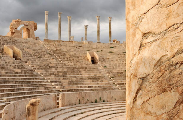 Лептис-Магна — древний город на территории современной Ливии, который благодаря своей планировке получил название «Рим в Африке»