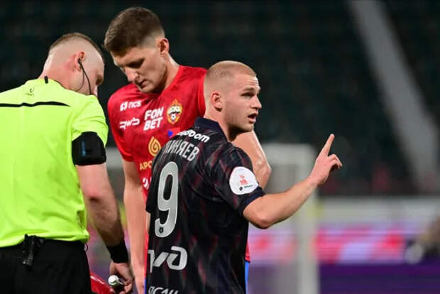 ЦСКА готов забирать Пиняева у «Локо»: активировали выкуп за 900 миллионов. Все зависит от Сергея