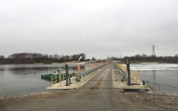В Спасском районе закрыт наплавной мост через Оку у Троицы