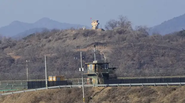 «NHK»: КНДР запустила в сторону Японского моря неизвестный снаряд