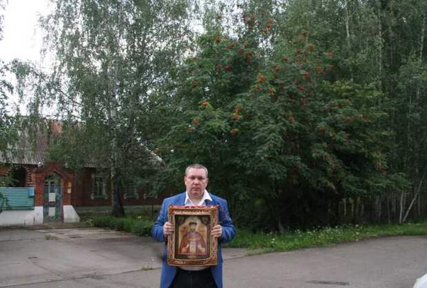 В Курчатове торжественно открыли памятник святому преподобному Серафиму Саровскому