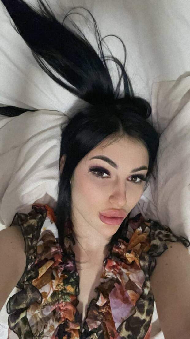 Захлебнулась слюной, но врачи не помогли: известны подробности гибели треш-блогера Черной вдовы