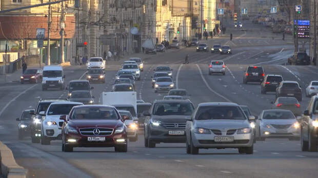 Подержанные иномарки снова в моде: петербуржцы массово пересаживаются на китайские авто с пробегом
