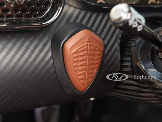 Редкий Koenigsegg Regera 2019 года с крутыми опциями отправляется на аукцион
