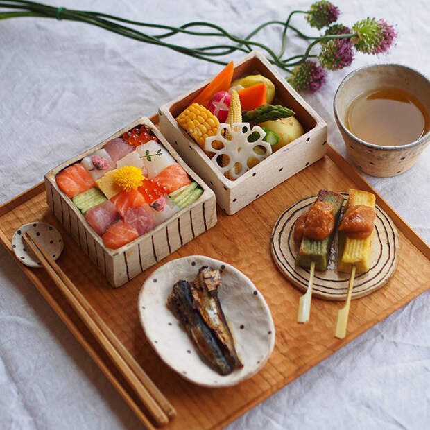 мозаика из суши как произведение искусства