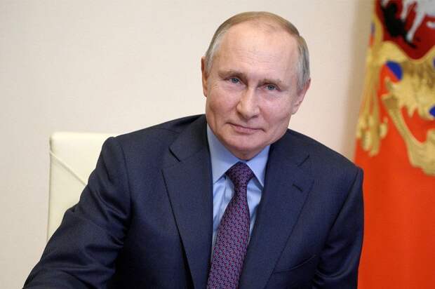 Путин привился от коронавируса 