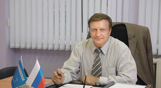 Генеральный директор ГК «Карачинский источник» Владимир Хританков поздравляет новосибирцев с Днем города