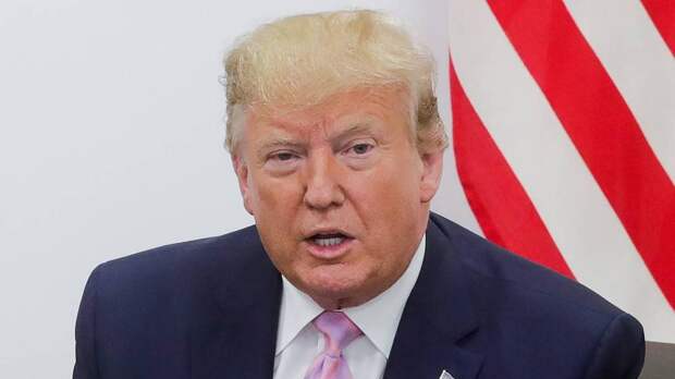 Экс-директор ЦРУ: Трамп застрял между молотом и наковальней в Иране