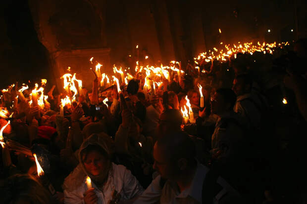 Схождение Благодатного огня. Прямая трансляция