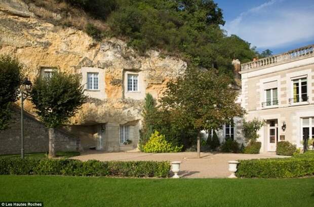 Лез От Рош - Франция Гостиницы, необычно, отели, пещеры, сервис, скалы, туризм, шахты