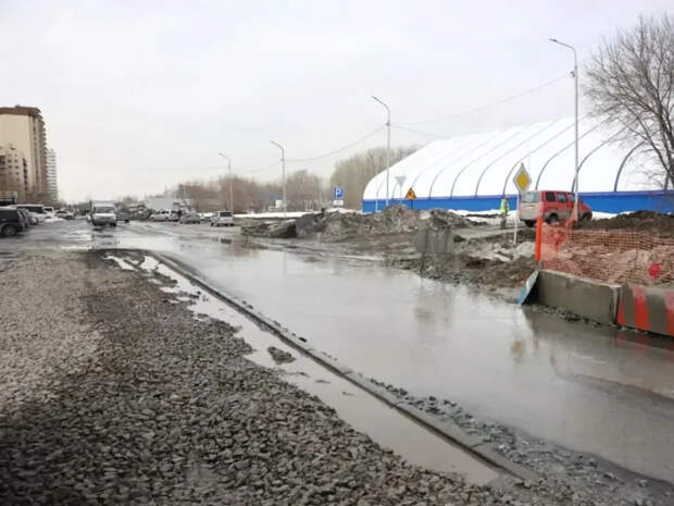 На улице Петухова в Новосибирске завершена прокладка ливневой канализации