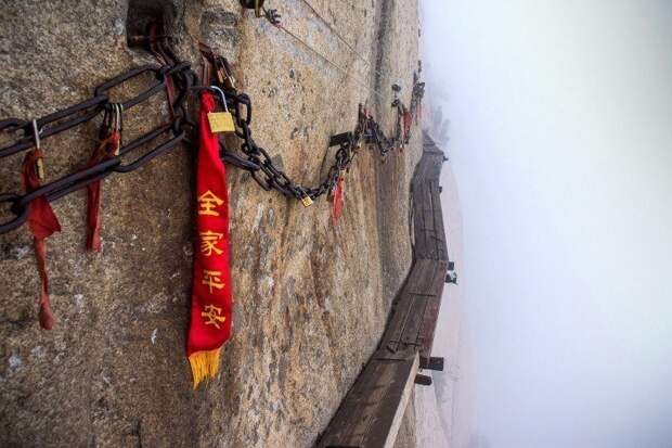 Пешеходный маршрут смерти на горе Хуашань настроение, подборка, это интересно