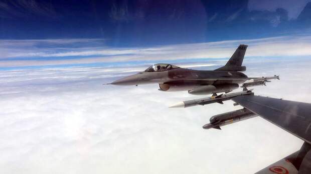 Зеленский заявил о поставках Украине F-16 в ближайшее время