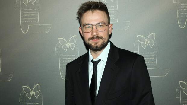 Александр Петров признался, что не переехал в загородный дом, который купил год назад за 85 миллионов рублей