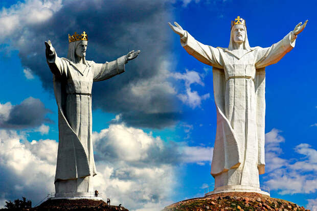 Статуя христа царя в польше