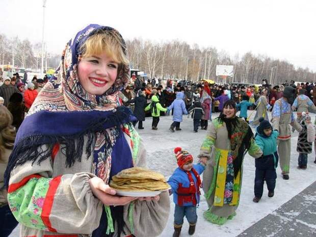 Сегодня в городских парках устраиваются развлекательные мероприятия, посвящённые Масленице