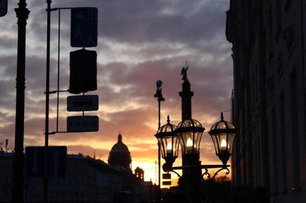 Ученые предупредили петербуржцев о слабой магнитной буре перед выходными