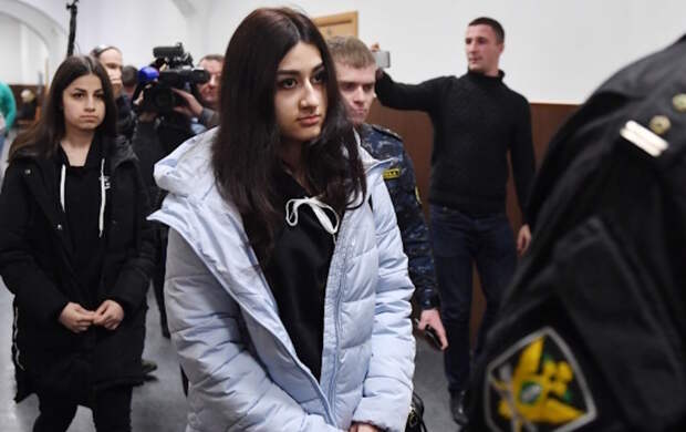 Суд продлил меру пресечения cёстрам Хачатурян