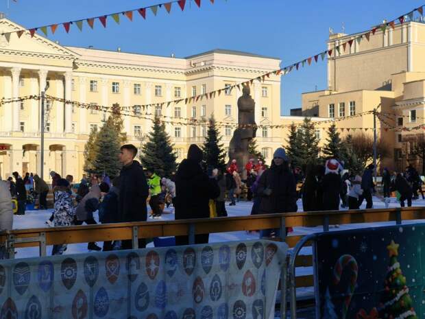 Василий Анохин рассказал о подготовке округов Смоленщины к новогодним и рождественским праздникам