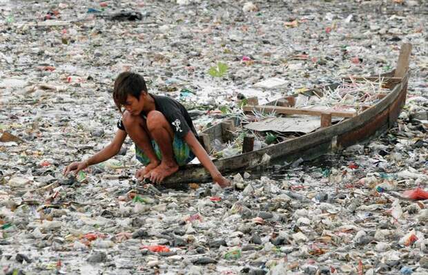 1. 3 млн пластиковых бутылок   Источник: http://www.novate.ru/blogs/271216/39396/ загрязнение, мусор, экология
