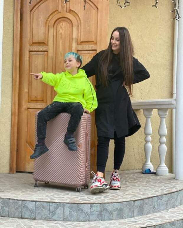 Ксения Мишина с сыном