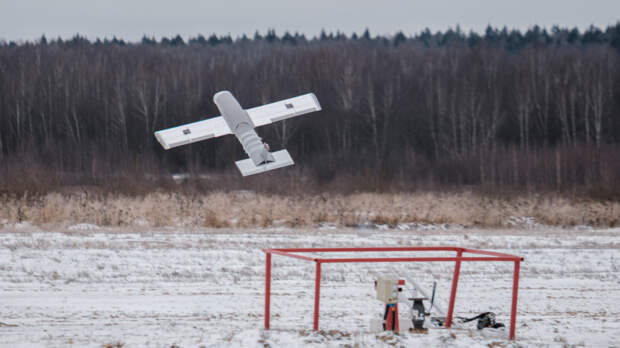 Беспилотник «Молния-2» ударил по снайперам ВСУ. Лучшее видео из зоны СВО