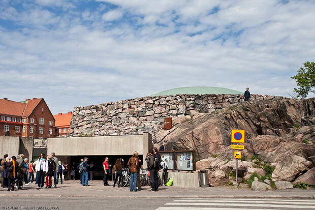 Церковь в скале в Хельсинки.