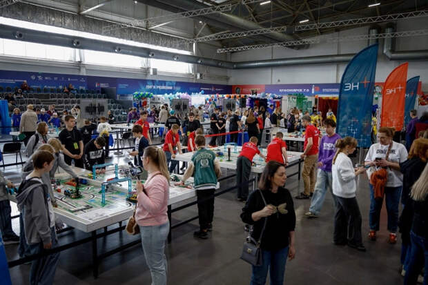 В Красноярске стартовал чемпионат по робототехнике с участием 500 команд из 37 регионов и пяти стран