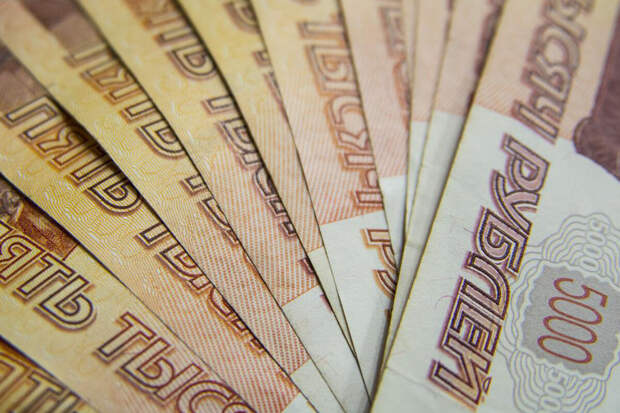 В Петербурге пенсионер лишился почти семи млн рублей из-за мошенников