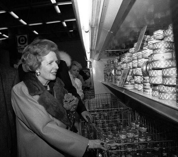 Маргарет Тэтчер в магазине «Диета» в Крылатском, Москва, 1987 год. звезды, история, фото