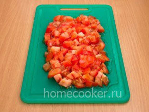 Pomidory kubikami 300x225 Овощной салат