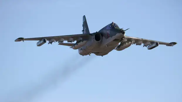 Штурмовики Су-25СМ3 провели тренировку на полигоне в Краснодарском крае