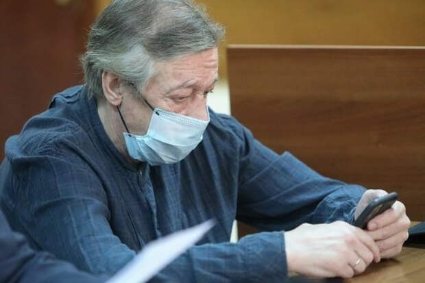 На Avito начали продавать «билеты» на заседание по делу Ефремова