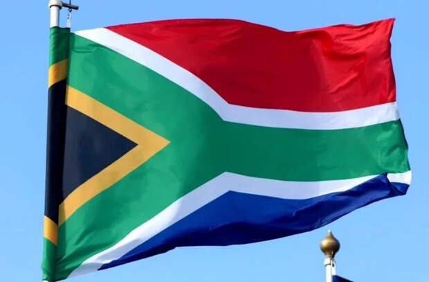 Более 150 палестинцев были заблокированы на 12 часов в самолете в аэропорту ЮАР